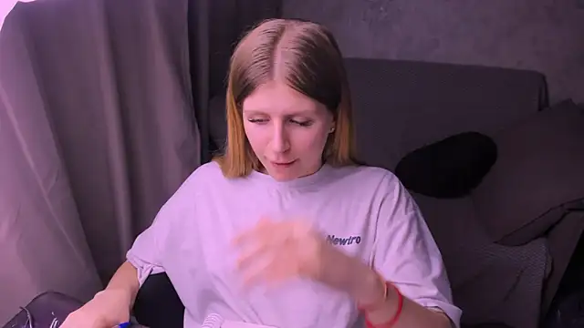 kirraa  online show from 2, 2, 2025