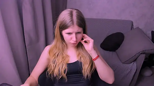 kirraa  online show from 5, 2, 2025