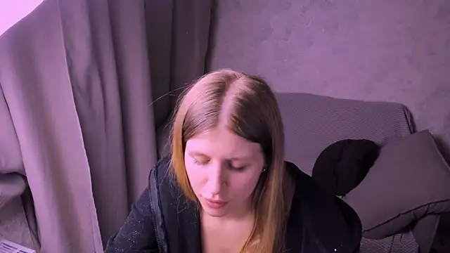 kirraa  online show from 26, 2, 2025