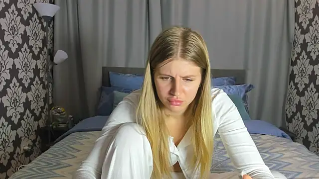 kirraa  online show from 21, 9, 2025