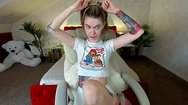 Snapshot of AnacondaOn chatting on 22, 3, 2025 AnacondaOn online show from 22, 3, 2025