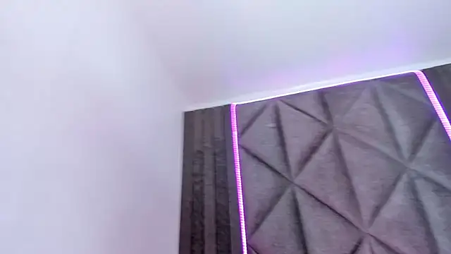 BriaConner  online show from 19, 3, 2025