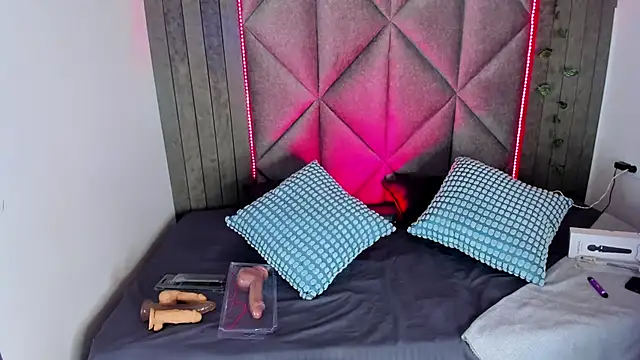 BriaConner  online show from 20, 2, 2026