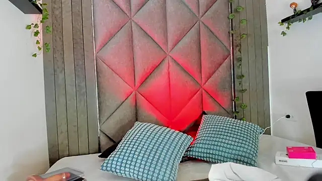 BriaConner  online show from 20, 3, 2026