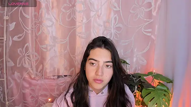 Arii vega  online show from 3, 5, 2026