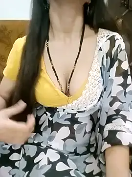 Snapshot of Bulbul_02 chatting on 24, 9, 2025 Bulbul 02 online show from 24, 9, 2025