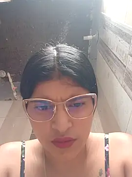 naughty-girl01 online show from 28, 1, 2025