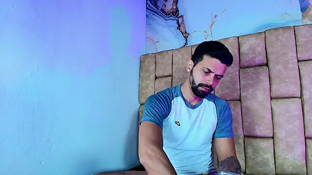 Snapshot of max_ashley_mds chatting on 25, 2, 2026 max ashley mds online show from 25, 2, 2026