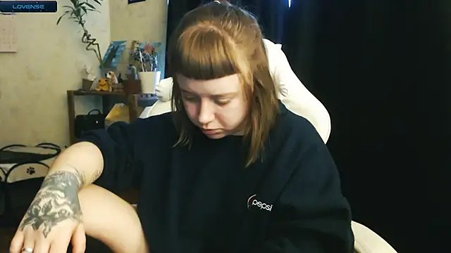 June shy0 online show from 12, 12, 2024