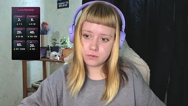 June shy0 online show from 27, 9, 2025