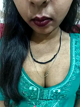 Snapshot of Sharmila-Singh chatting on 3, 4, 2026 Sharmila-Singh online show from 3, 4, 2026