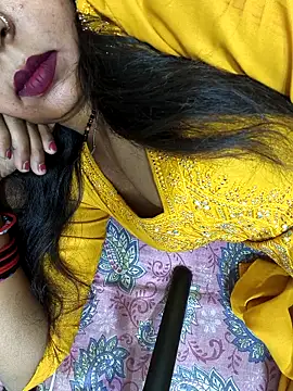 Snapshot of Sharmila-Singh chatting on 9, 4, 2026 Sharmila-Singh online show from 9, 4, 2026