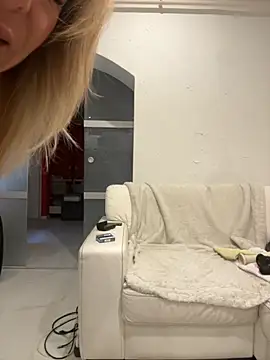 sissytrainz online show from 2, 11, 2025