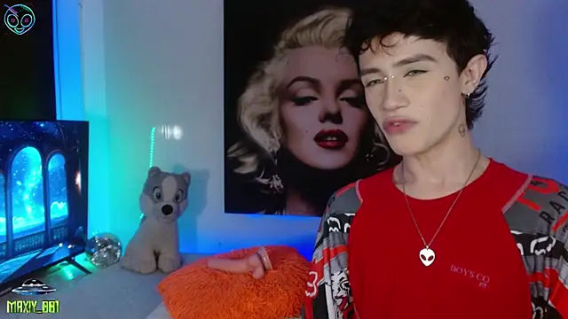 maxiy 001 online show from 21, 9, 2025