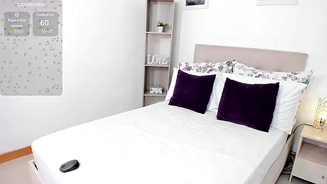 helen kinett online show from 3, 2, 2025