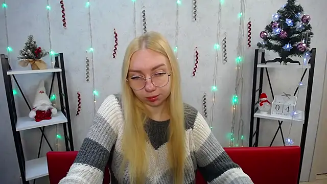 BeatriceFly online show from 4, 1, 2025