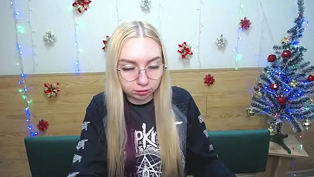 BeatriceFly online show from 20, 1, 2025