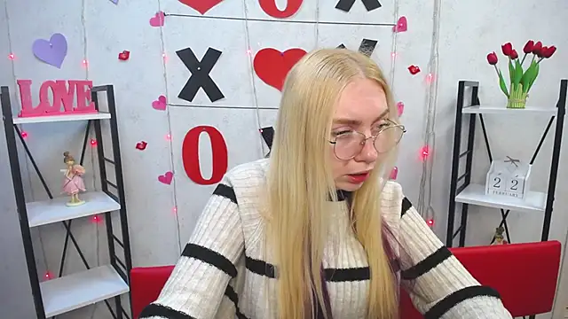 BeatriceFly online show from 22, 2, 2025