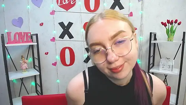 BeatriceFly online show from 23, 2, 2025