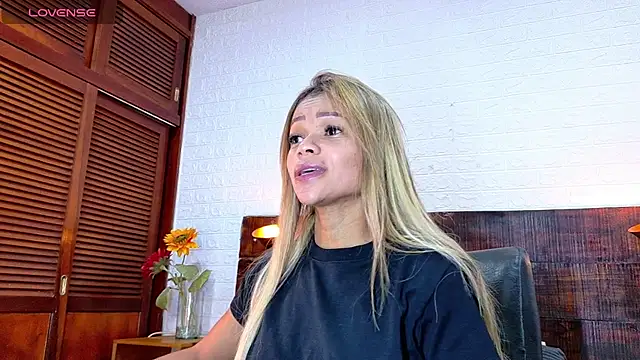 Celeste sanz online show from 9, 11, 2025