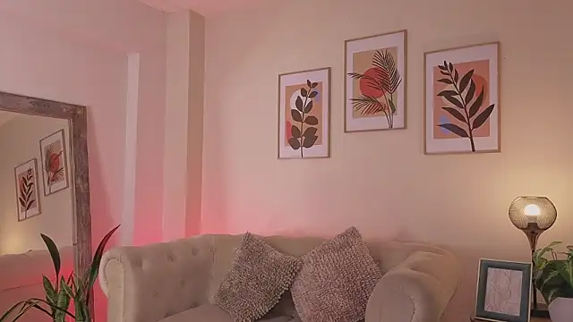 DahianaWalcott online show from 19, 3, 2026