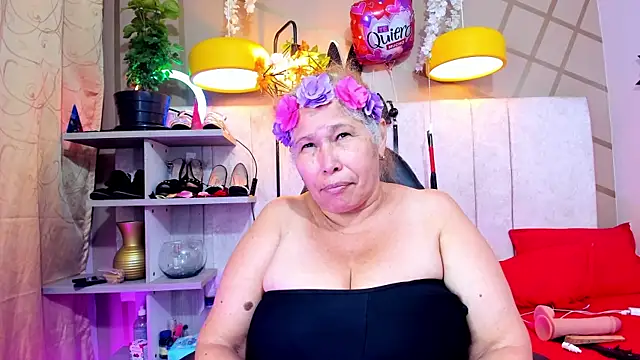 girl amada online show from 23, 2, 2025