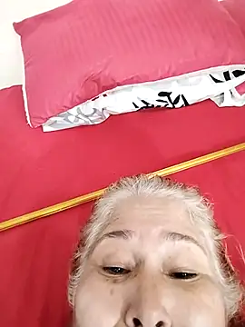 girl amada online show from 2, 11, 2025