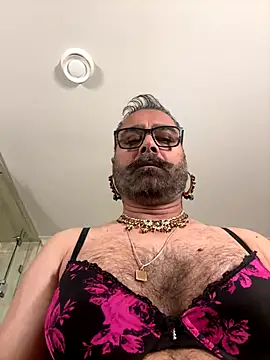 Snapshot of Desibabe69 chatting on 17, 12, 2025 Desibabe69 online show from 17, 12, 2025