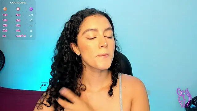 Snapshot of Adhara-zanne chatting on 5, 7, 2026 Adhara-zanne online show from 5, 7, 2026