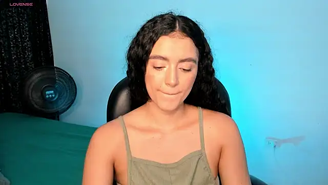 Snapshot of Adhara-zanne chatting on 16, 7, 2026 Adhara-zanne online show from 16, 7, 2026