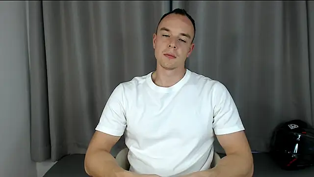 Snapshot of heilgarbest chatting on 2, 12, 2025 heilgarbest online show from 2, 12, 2025