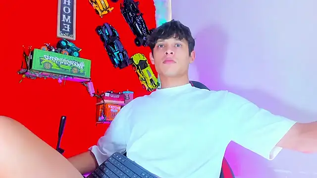 LilOwen  online show from 15, 10, 2025