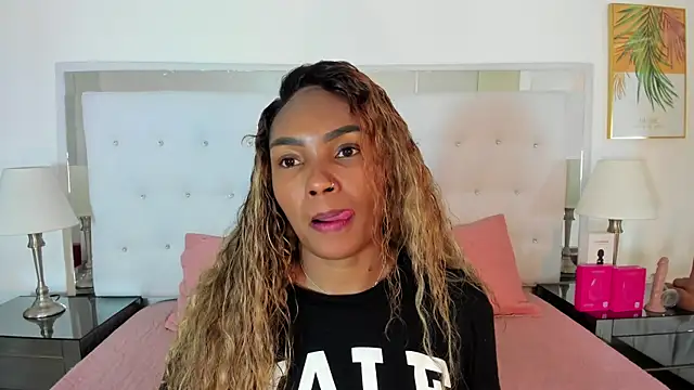 Isla Scott online show from 21, 5, 2026