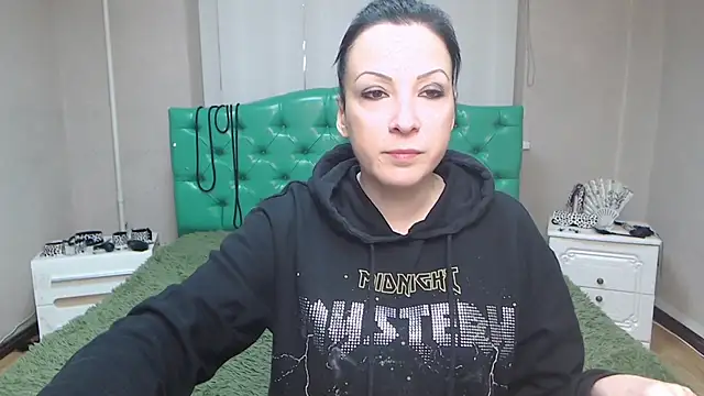 ElizabethSho online show from 15, 12, 2024