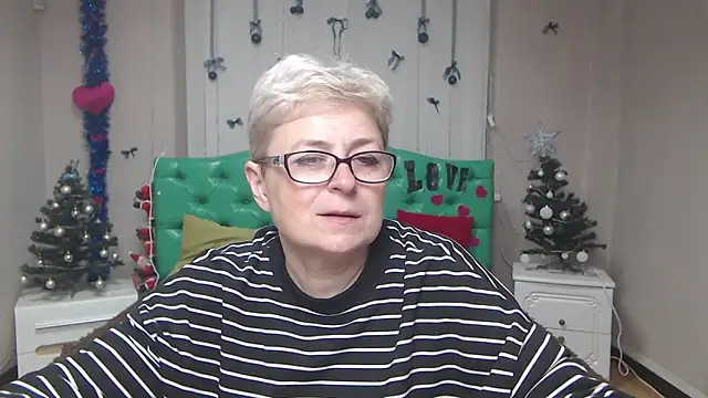 EmiliaGree online show from 5, 1, 2026