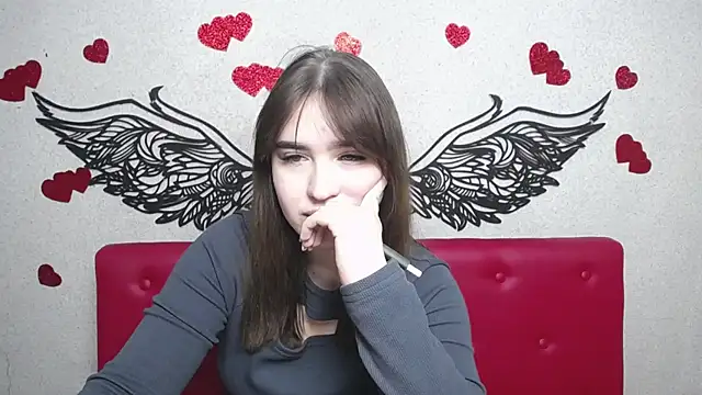 LauraHlot online show from 15, 3, 2025