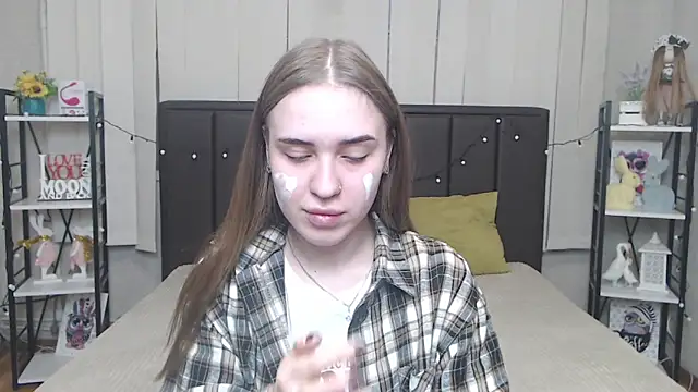 LauraHlot online show from 13, 10, 2025