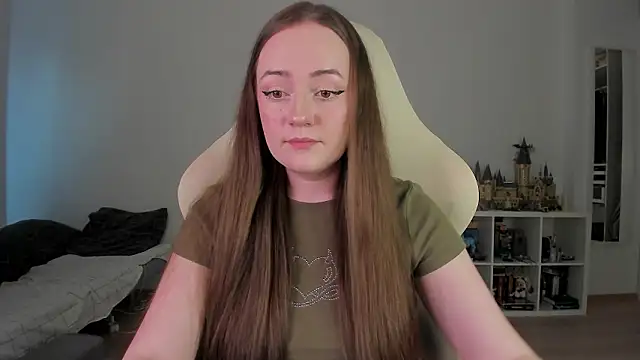 Snapshot of WalkingGirl chatting on 15, 3, 2026 WalkingGirl online show from 15, 3, 2026