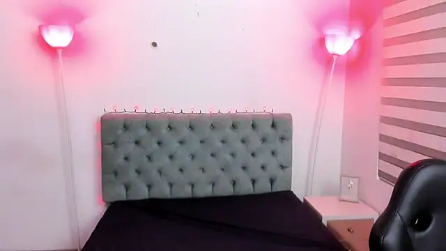 Camiila Osorio online show from 7, 2, 2025