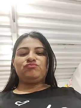 Linda Lars online show from 1, 1, 2025