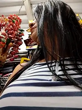 Linda Lars online show from 4, 4, 2026