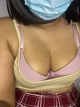 Shadow Girl007 online show from 8, 3, 2025