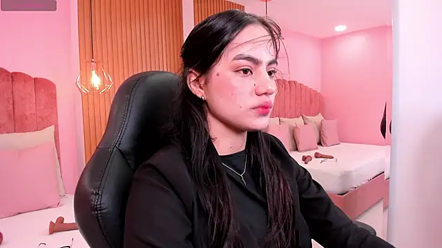 ariel jonees online show from 4, 3, 2025