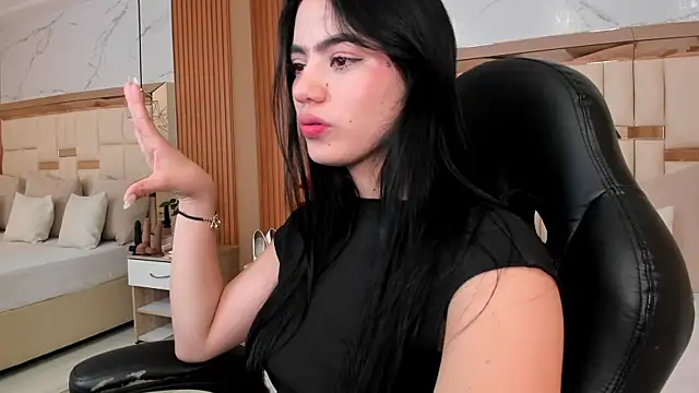 ariel jonees online show from 2, 10, 2025