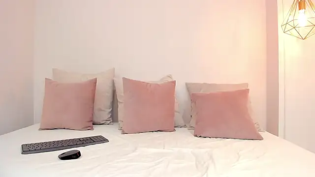 Snapshot of anny_tayloor chatting on 5, 3, 2025 anny tayloor online show from 5, 3, 2025