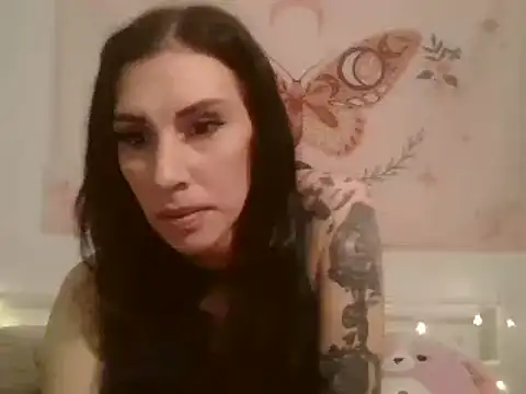 averietheangel online show from 9, 3, 2025