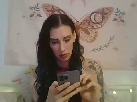 averietheangel online show from 10, 3, 2025