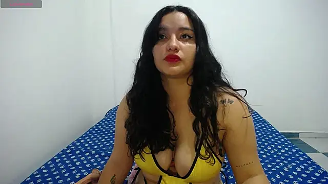 Laurenkenner  online show from 18, 12, 2024