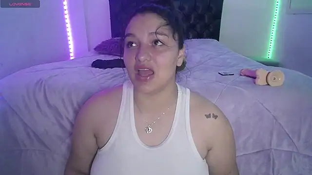 Snapshot of Laurenkenner_ chatting on 11, 5, 2026 Laurenkenner online show from 11, 5, 2026