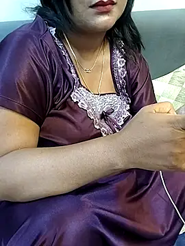 silky queen online show from 9, 6, 2026
